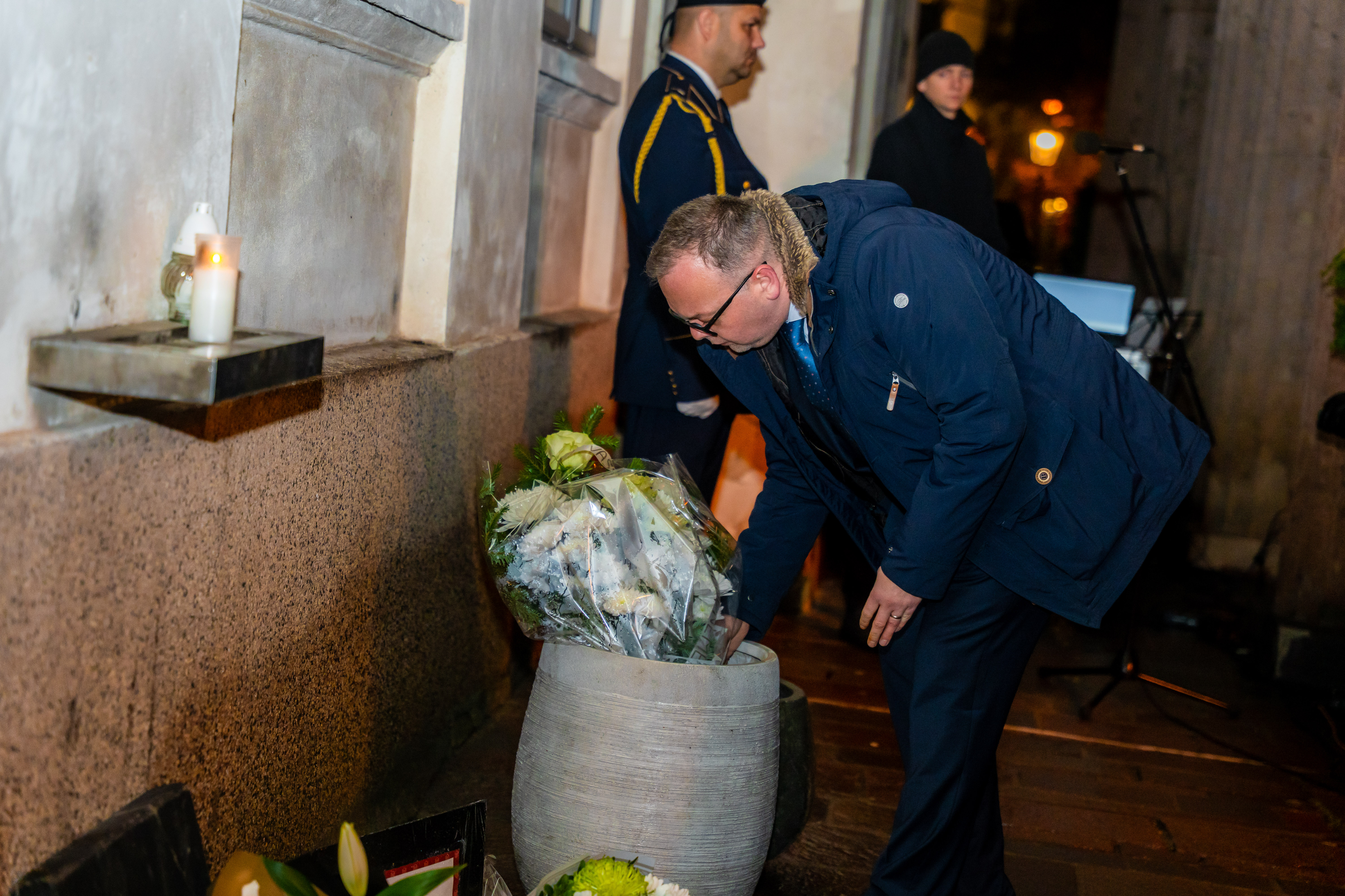 Pietna spomienka - Den boja za slobodu a demokraciu-16